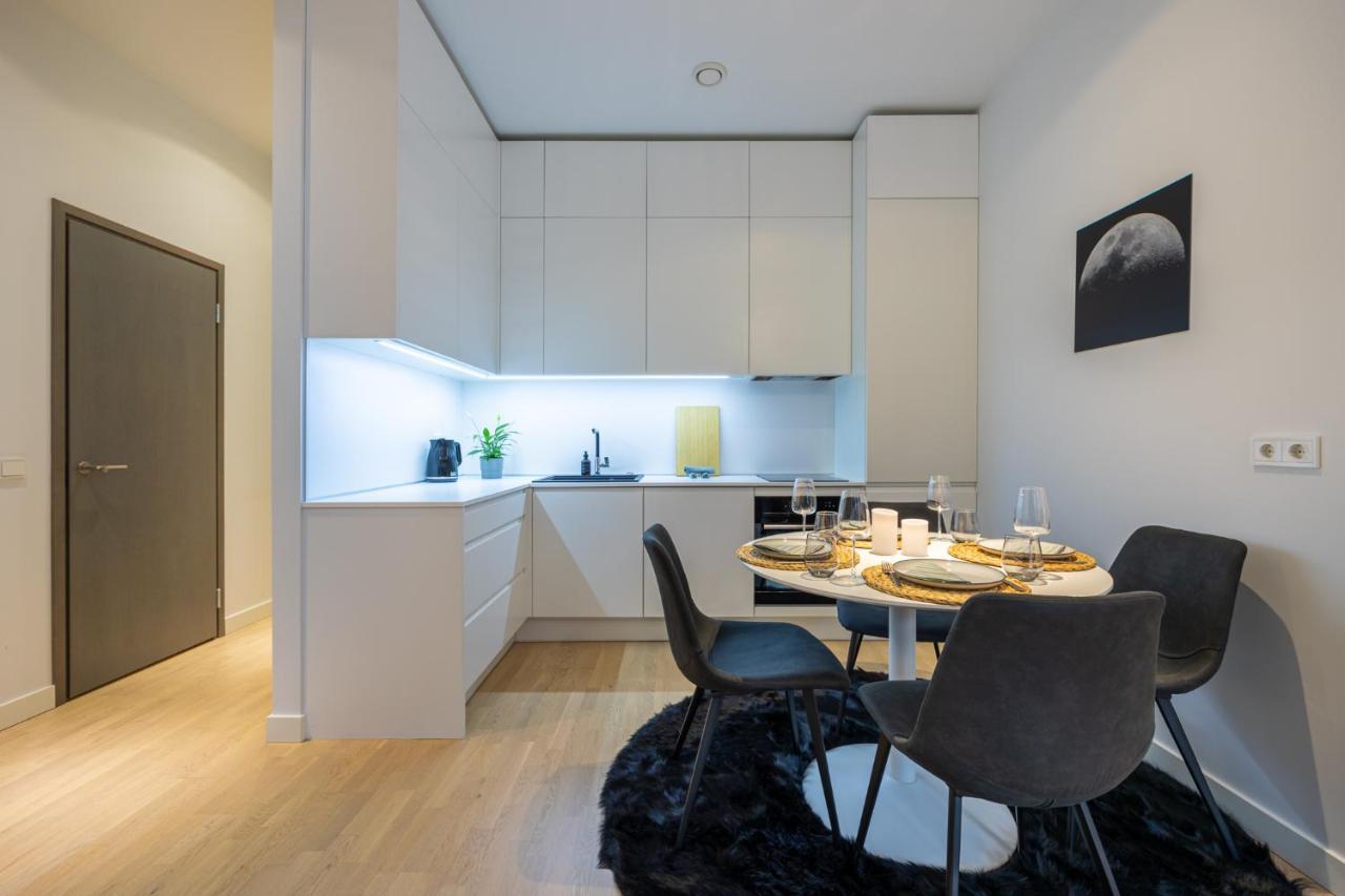 Rotermanni Apartment#Top Location#Spacious#Free Parking Таллин Экстерьер фото